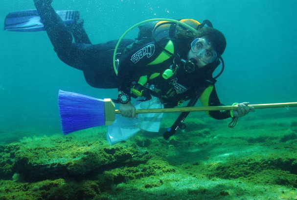 limpieza-fondo-marino