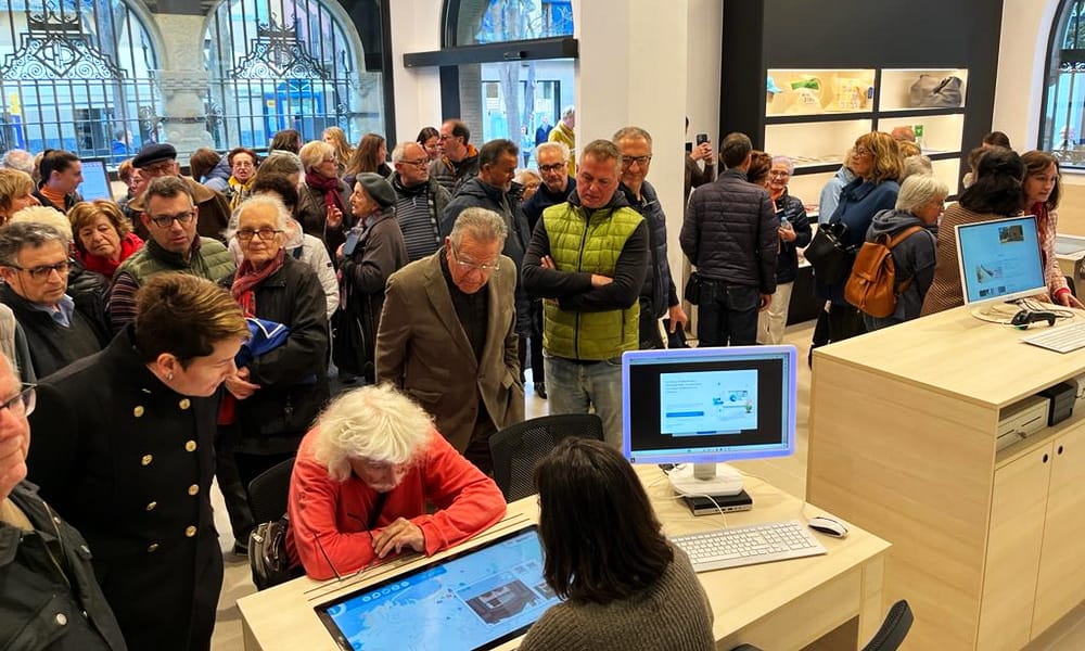 s-inaugura-la-nova-oficina-de-turisme-adaptada-a-les-noves-tecnologies